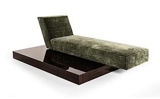 Luxury Chaise Longue with Eucalyptus Wood Platform